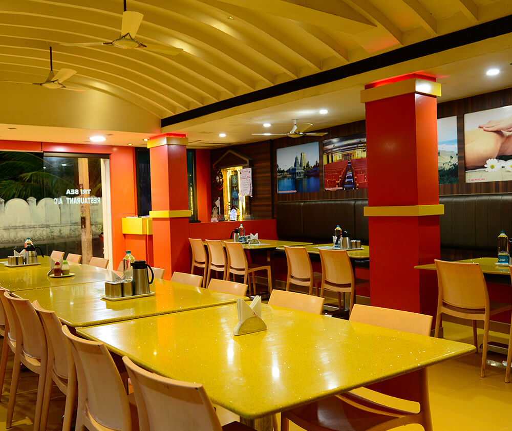 Restaurant in Hotel Trisea Kanyakumari